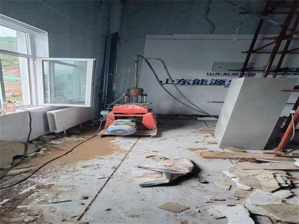 信州地基基础下沉墙体裂缝加固注浆顶升施工